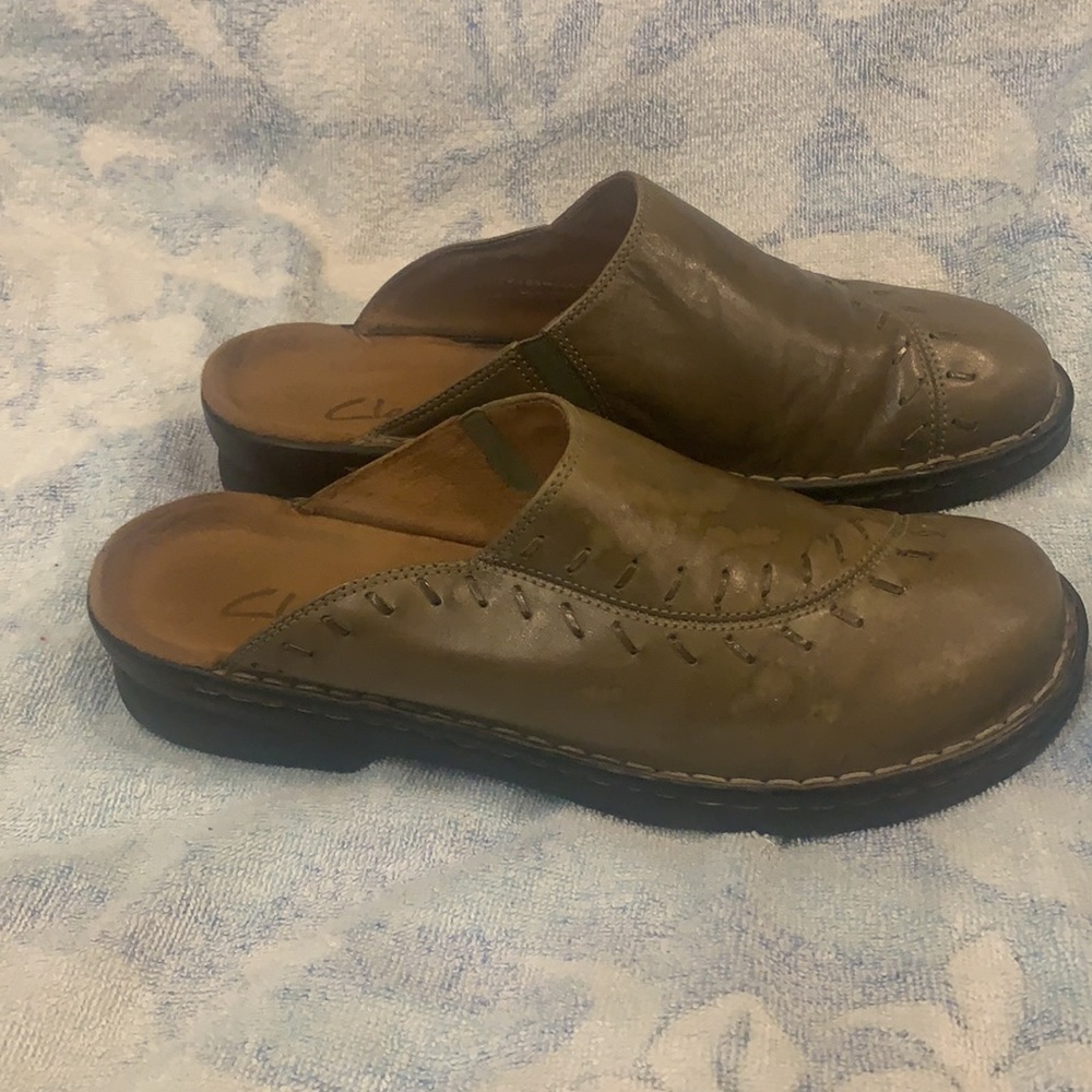 Clarks Mules - Picture 2 of 6
